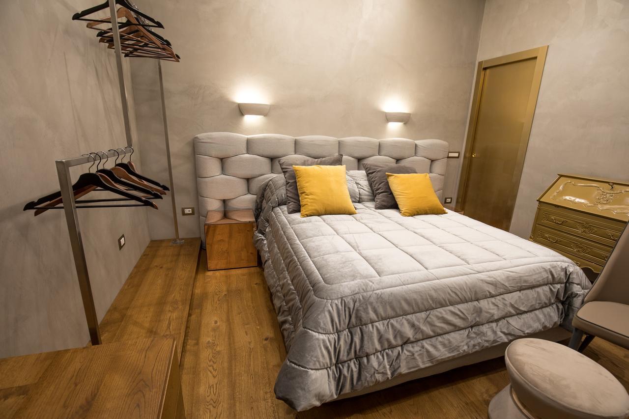 Civico Cinque Home Luxury Apartment Salerno Exterior photo